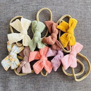 Linen Infant Bow set